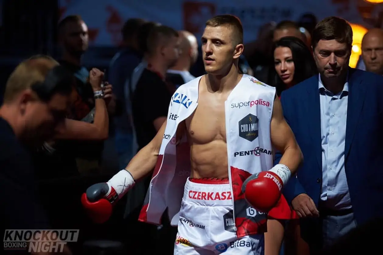 «Сдал экзамен и, не раздумывая, уехал в Варшаву», – интервью украинского боксера, который зажигает в Польше