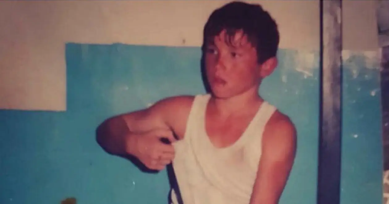 Как Сауль Альварес стал профессиональным боксером в 15 лет
