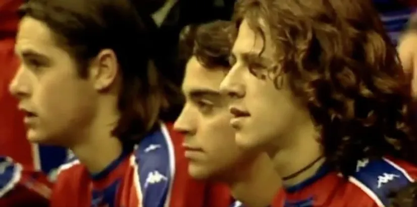 21 год назад Хави и Пуйоль впервые сыграли за основу «Барселоны». Их выпустил Моуринью