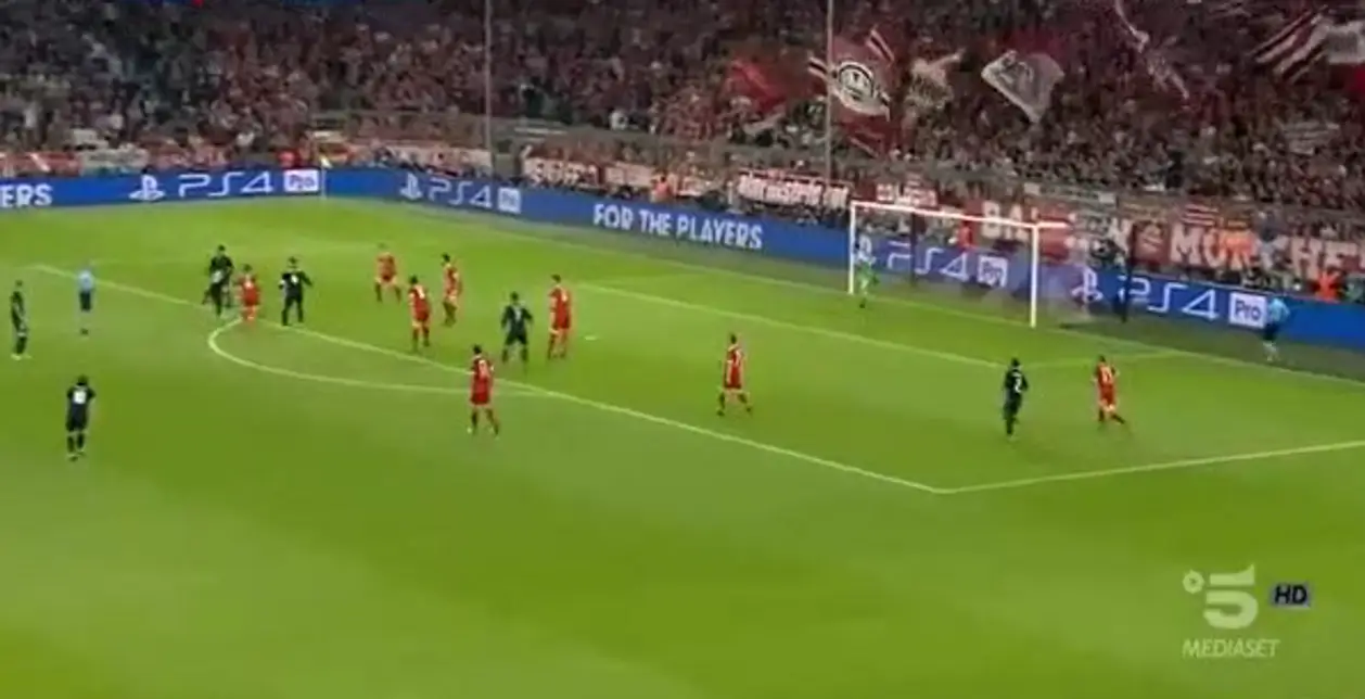 Отличный гол Марсело с лета в ворота «Баварии»