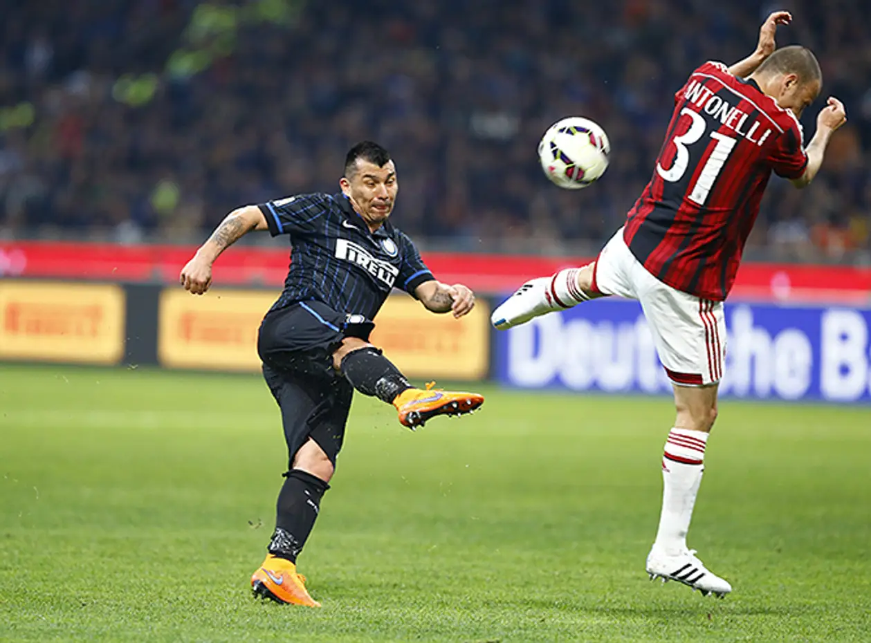 «Милан» устоял в дерби и другие события итальянского тура