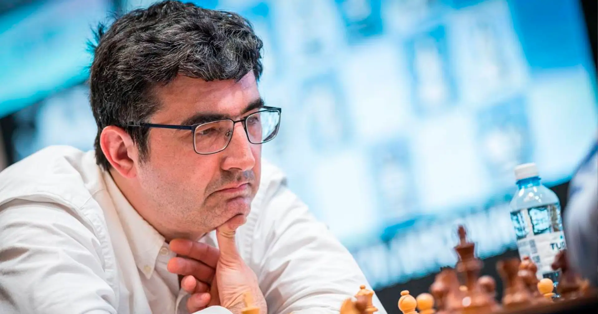 Російський чемпіон світу звинувачував топових гросмейстерів у чітерстві. А тепер сам отримав бан за нечесну гру