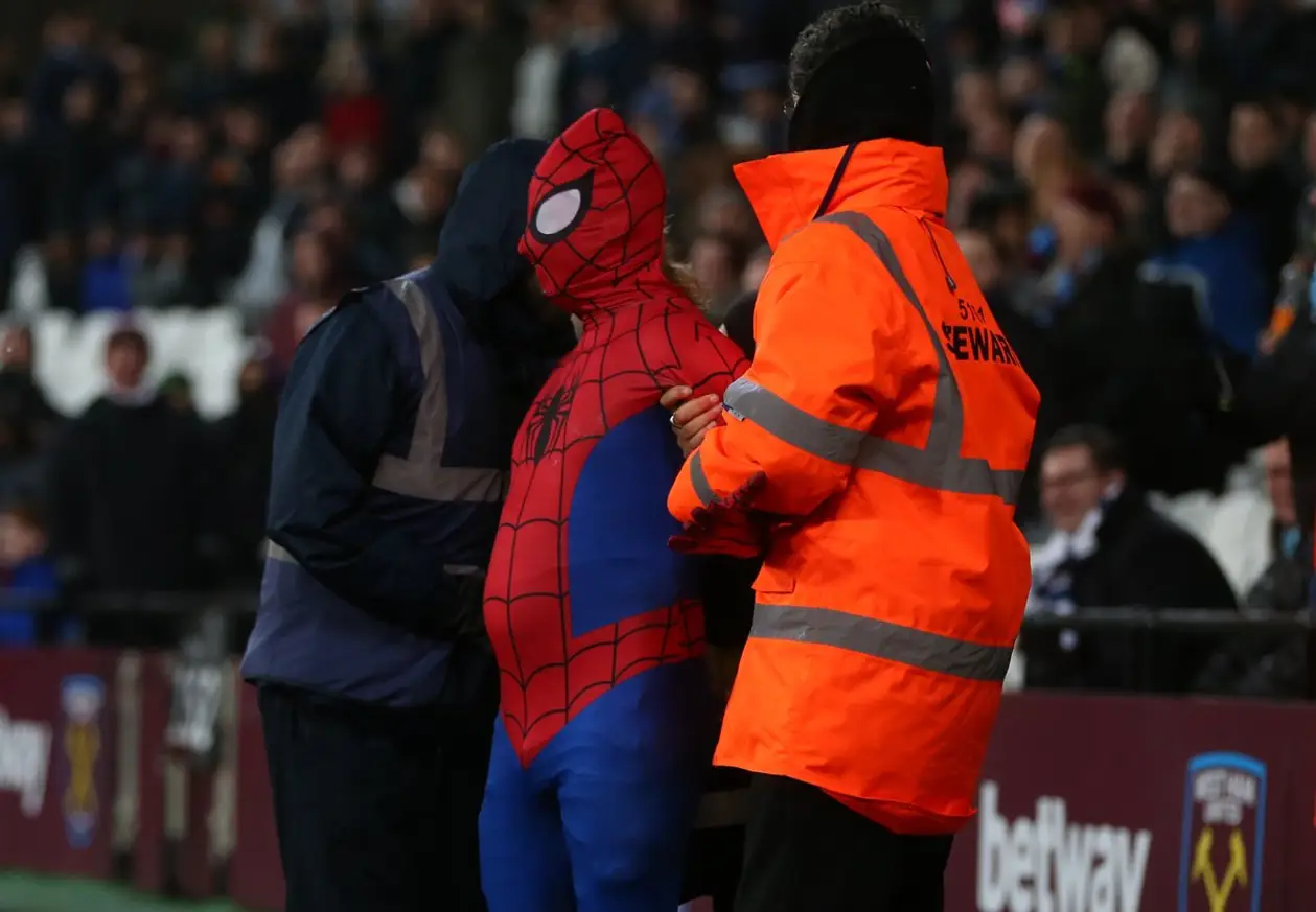 Человек-паук заработал пенальти в матче «Вест Хэм» – «Ман Сити»