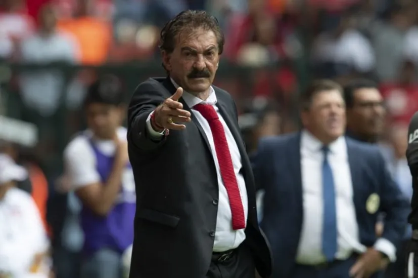 Деньги не интересуют: Экс-тренер сборной Мексики может возглавить Пумас - в апреле он ушел на покой