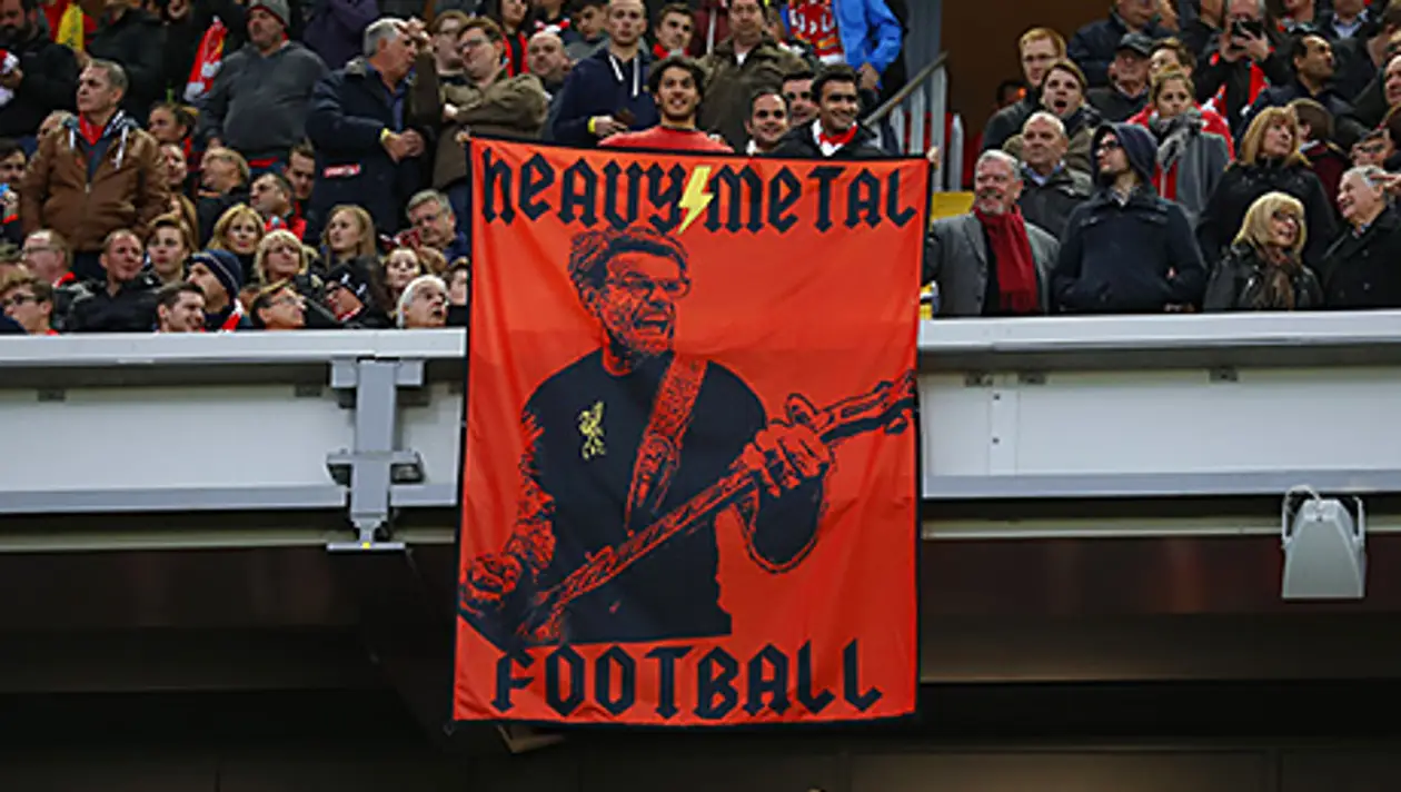 «Heavy metal football». Баннер фанатов «Ливерпуля» о Клоппе