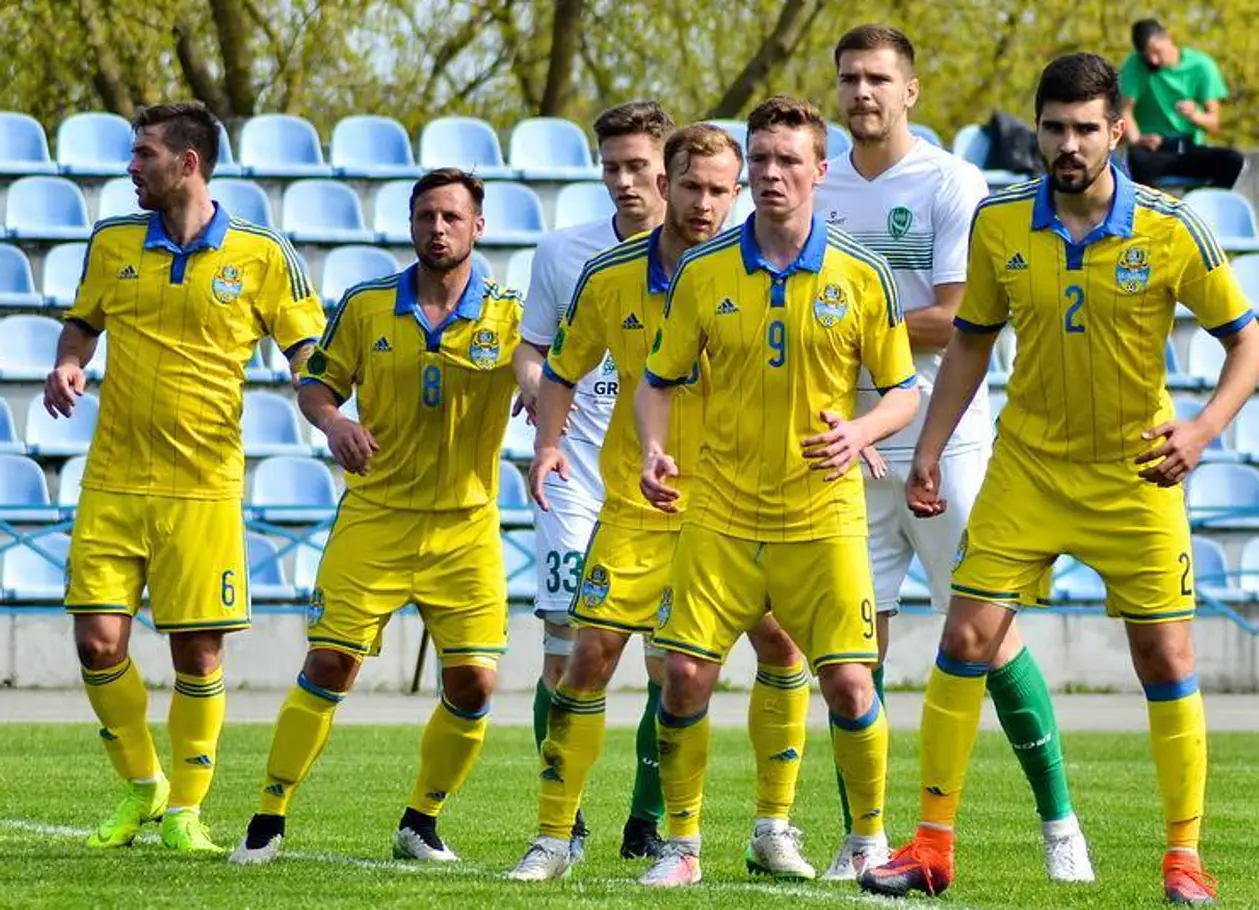 9 комичных историй с формами в украинском футболе