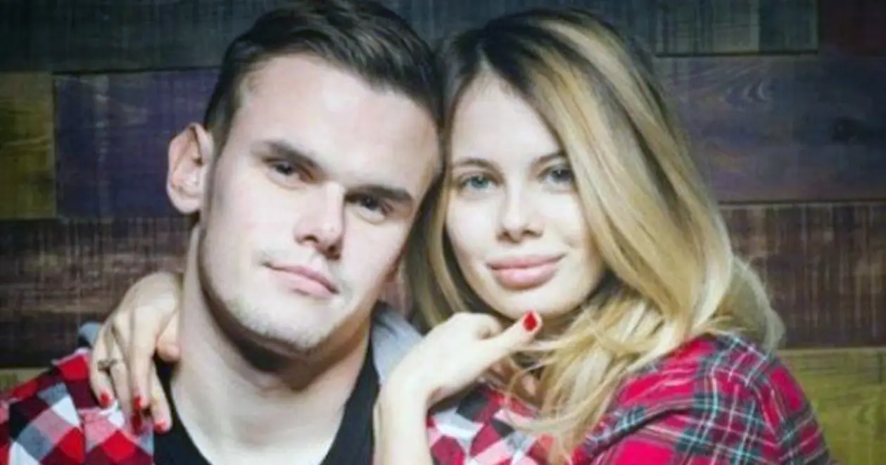 Жена Максима Коваля поделилась милым семейным фото