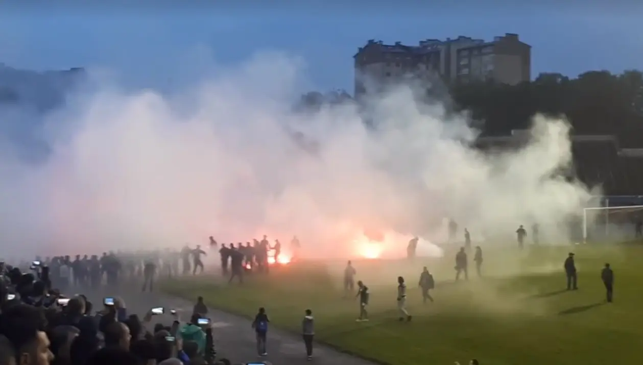 Фанаты «Карпат» ударили Федецкого и подрались с полицией: жесть в Ивано-Франковске