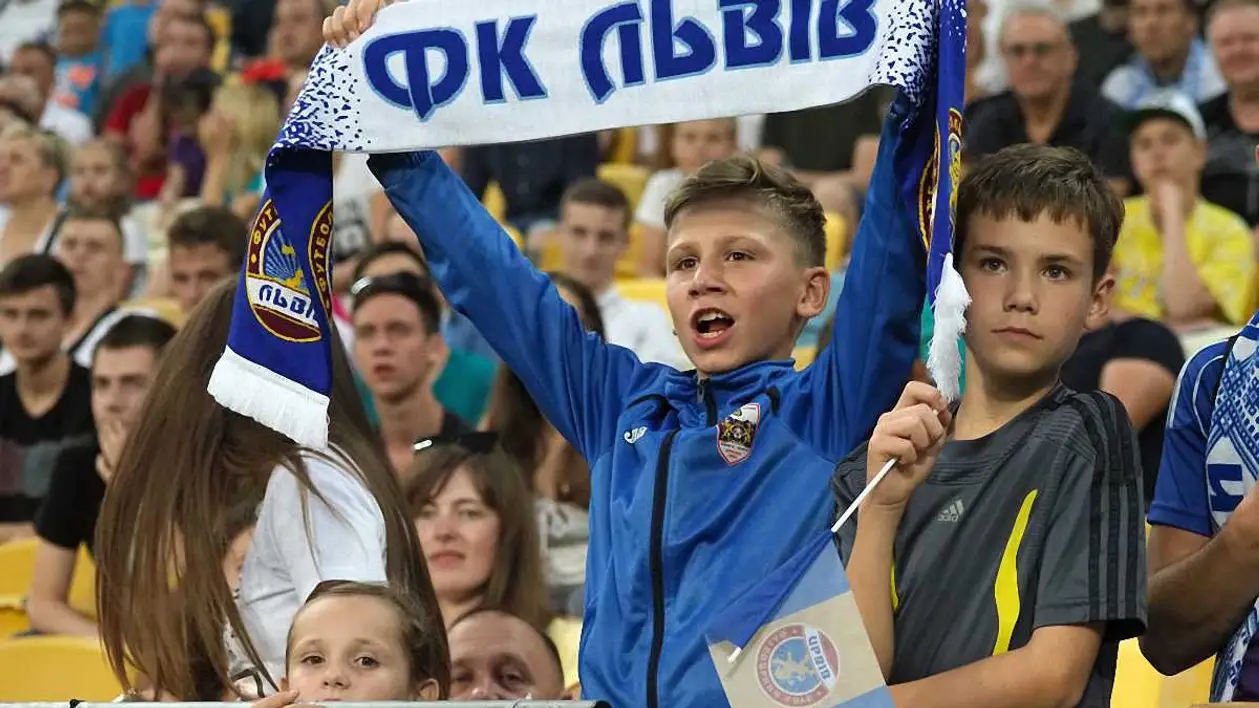 «У «Львова» столько болельщиков нет, сколько эмблем предложили». Лучшие шутки недели