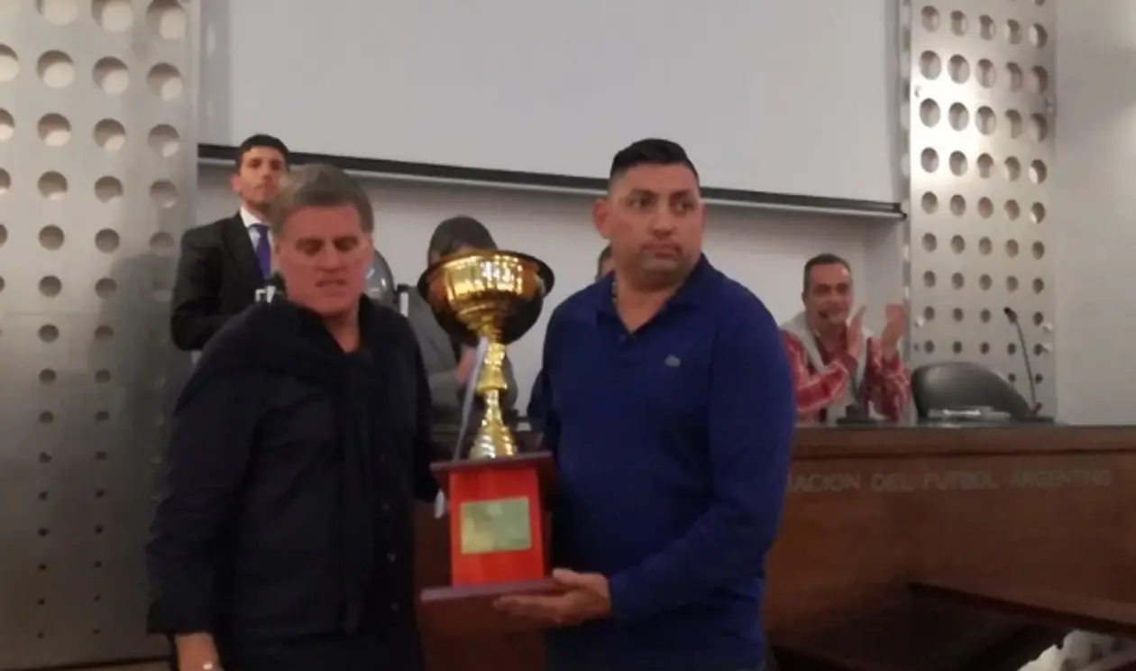 Чемпионство в третьем дивизионе Аргентины разыграли в лотерею