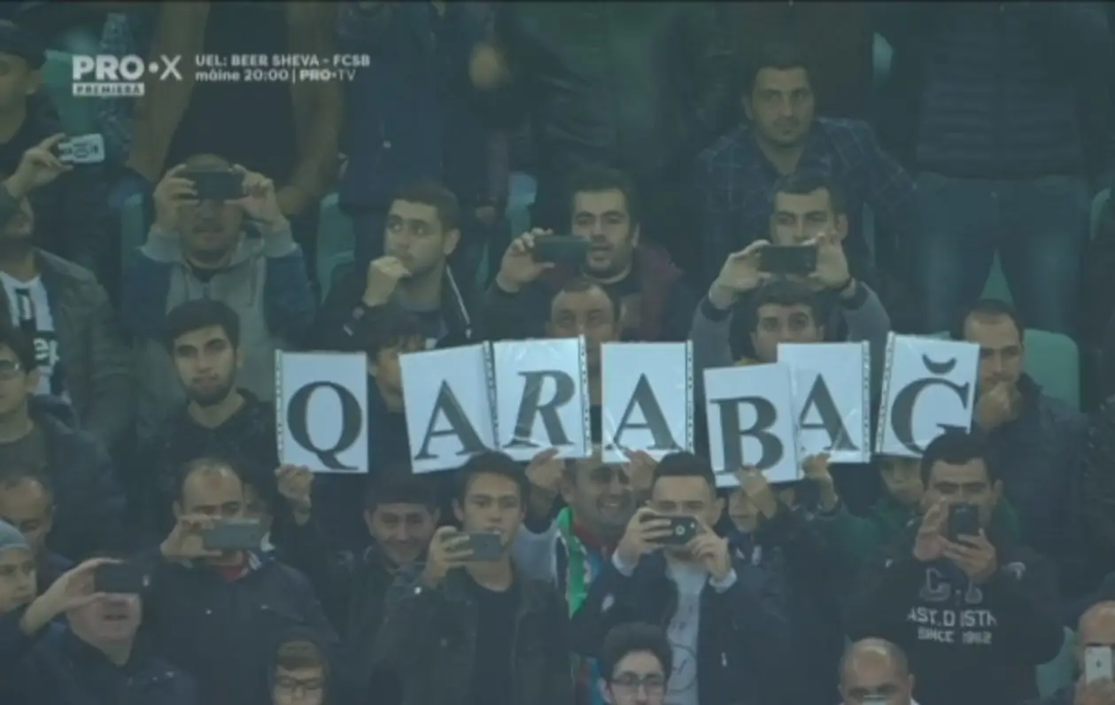 Турецкие фаны поддержали болельщиков «Карабаха», которых засмеяли за перформанс