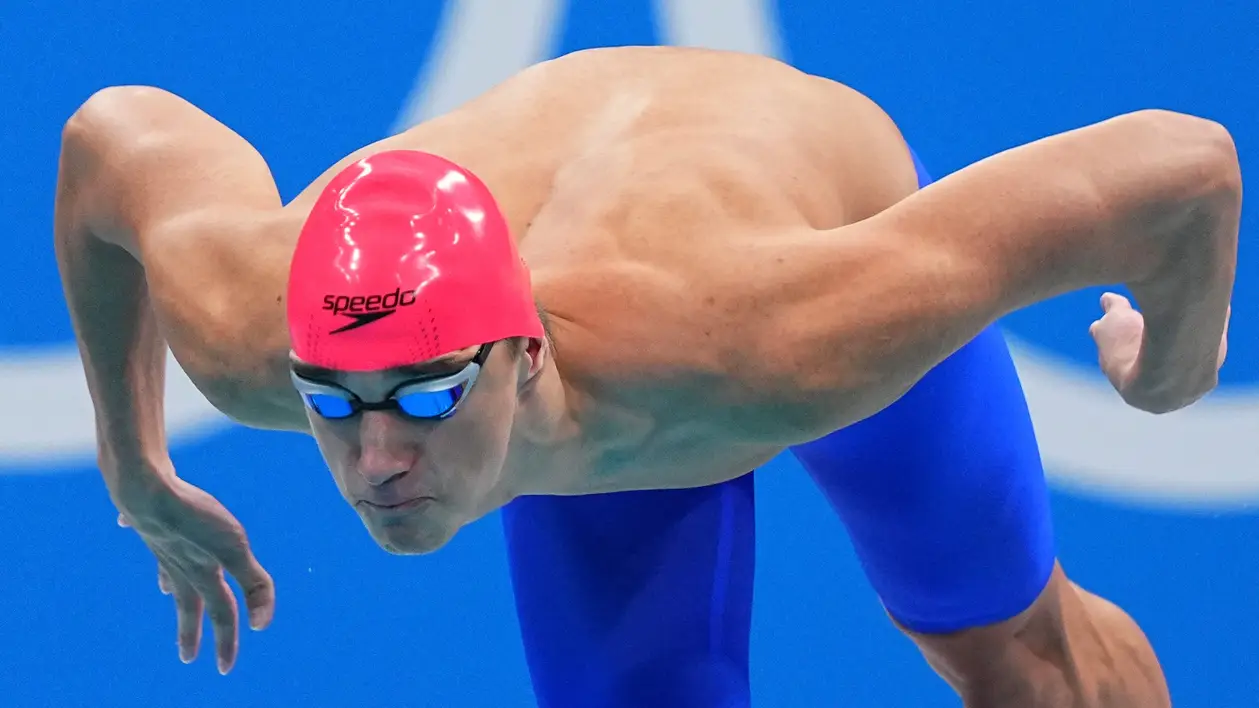 ⚡ Українець Бухов сенсаційно виграв золото ЧС з плавання на королівській 50-метрівці. Хто це взагалі такий