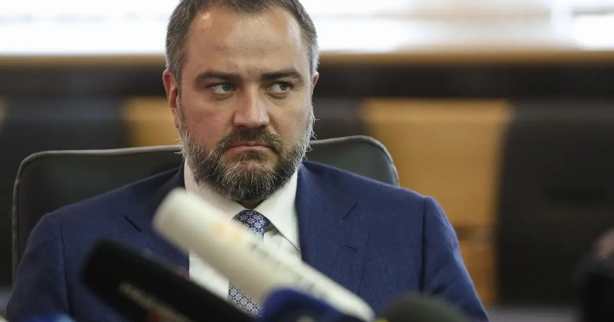 Пресконференція адвокатів Павелка: відмовилися називати прізвище Суркісів і маніпулювали у відповідях