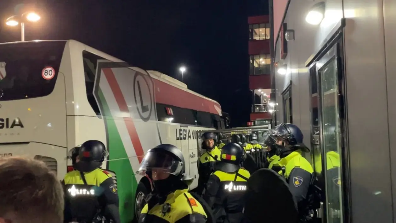 Треш в Алкмарі: футболісти «Легії» у в’язниці, президент польського клубу побитий поліцією