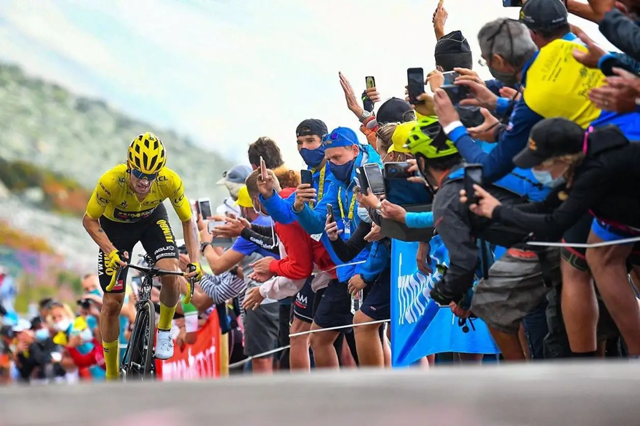 Рогличу и Ван Арту уже задают вопросы о допинге. Jumbo-Visma едет слишком крутой Тур де Франс