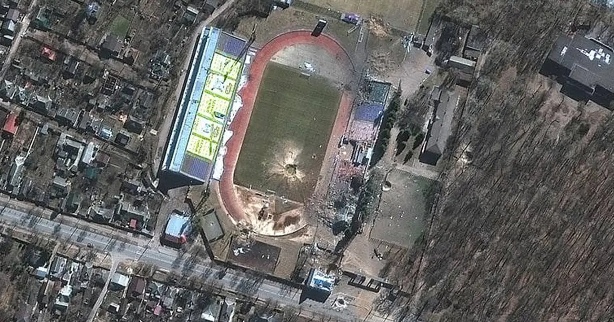 Супутникові знімки Чернігова. На кадрах видно пошкоджений стадіон «Десни» імені Юрія Гагаріна