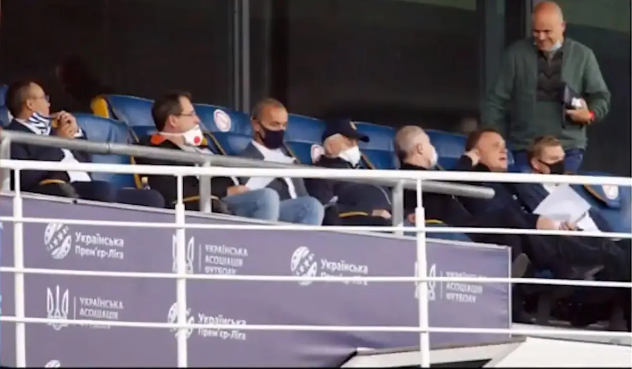 Депутаты пришли на матч «Динамо» - АЗ, хотя на стадион не пускали зрителей. Как так получилось?