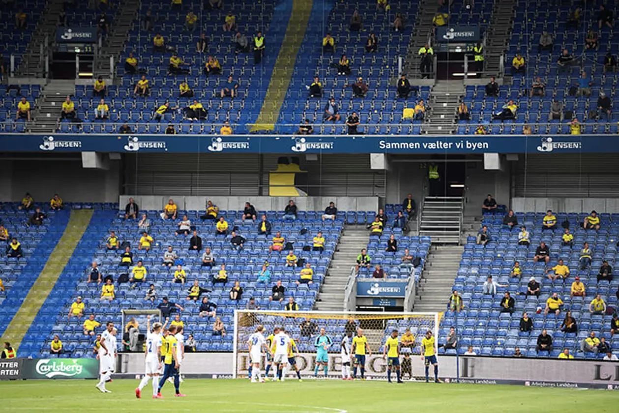 Дания стала примером, как возвращать зрителей на стадионы: 10% вместимости, но ноль нарушений