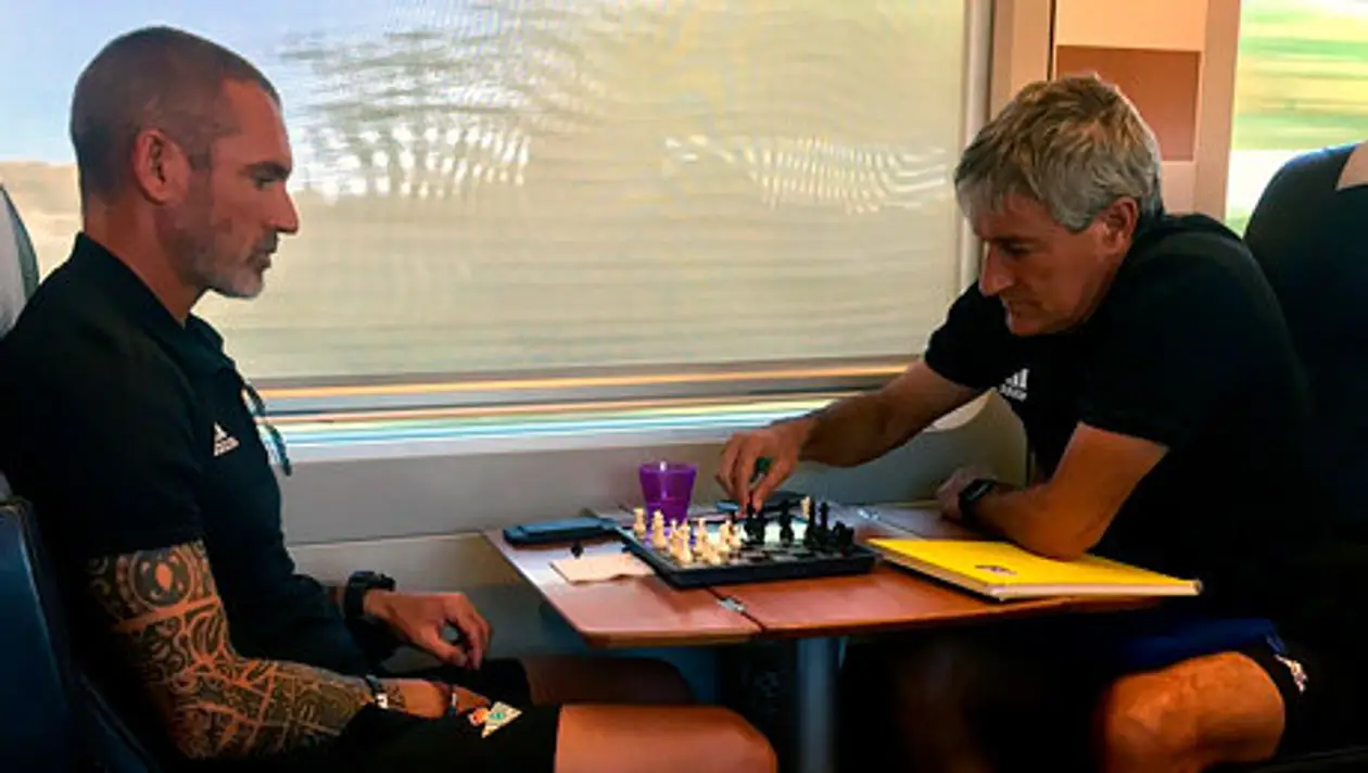 Тренер прекрасного «Бетиса» влюблен в шахматы: назвал Модрича ферзем и играл с Каспаровым