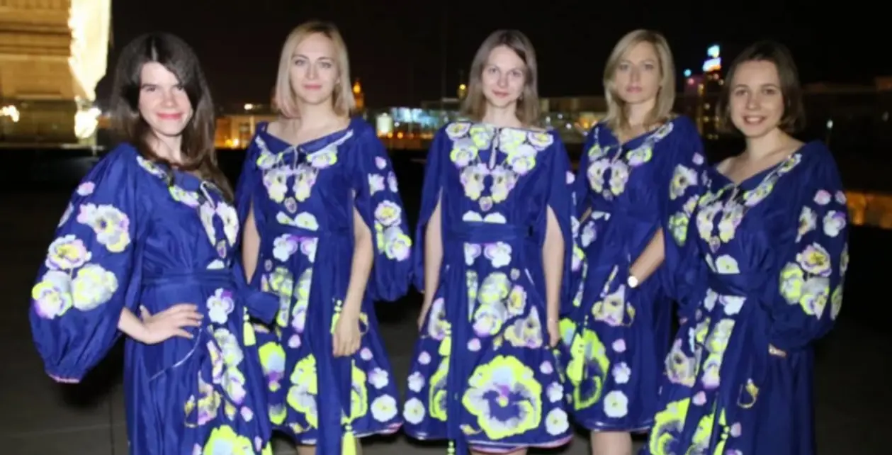 Патриотичные наряды украинских шахматисток, от которых глаза радуются