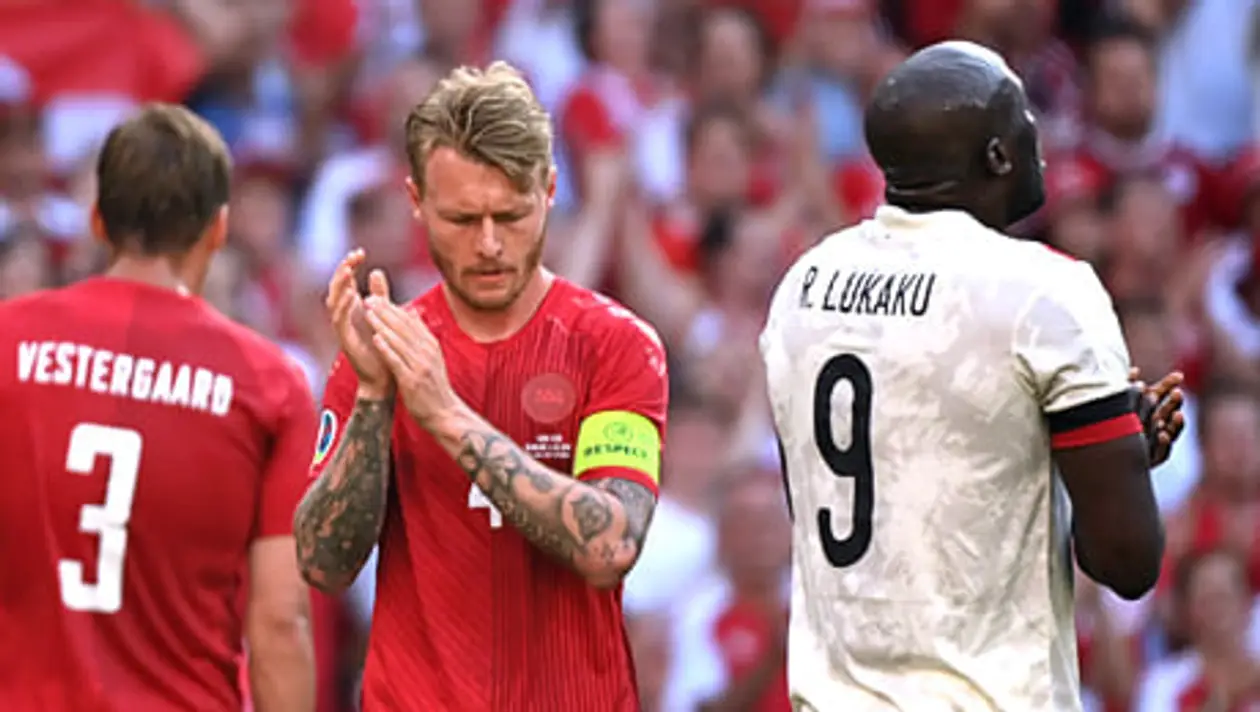 👏 Красивый жест Дании и Бельгии: после 10 минут остановили игру ради аплодисментов для Эриксена 