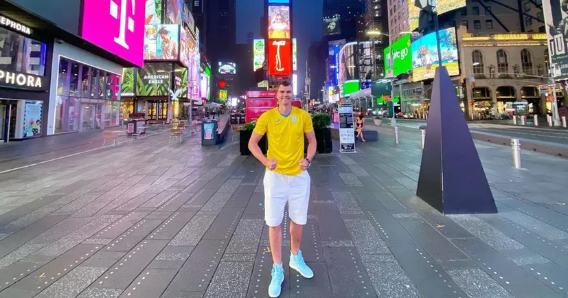 Макс Звонов підтримує футбольну збірну із самого серця Нью-Йорка