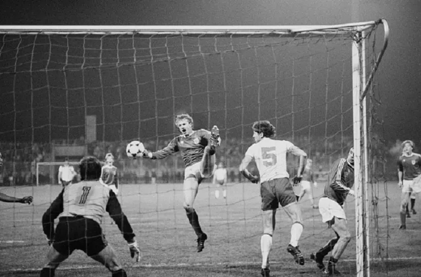 Люксембург чуть не ворвался в полуфинал Евро-1964: выбили голландцев и забили 5 датчанам, но в 1/4 финала остановились 