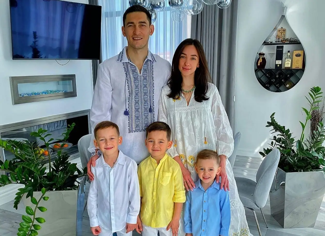 Сім’я Степаненків привітала усіх з Великоднем