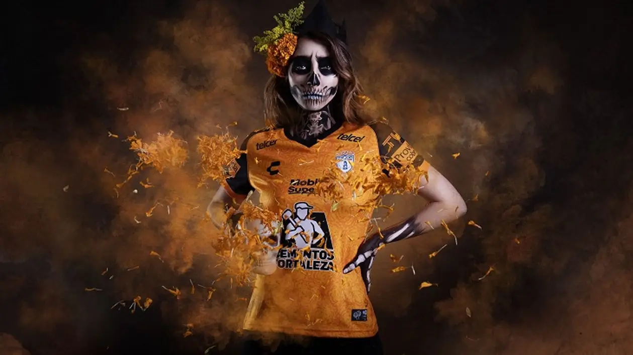 💀 Мексиканские клубы готовятся ко Дню мертвых: черепа на форме, жутковатые постеры