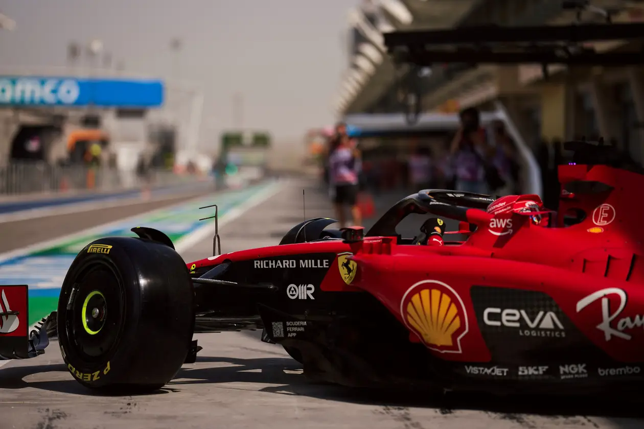 Леклер: автомобіль Ferrari Ф1 2023 року кращий на прямих, але повільніший у поворотах