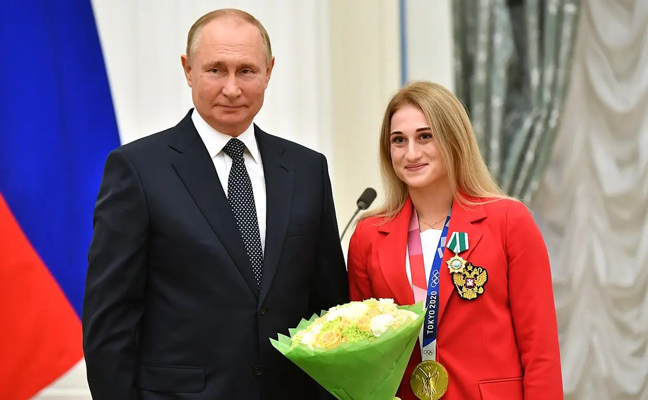 Як російські олімпійські чемпіони з гімнастики підтримують війну в соцмережах і не лише