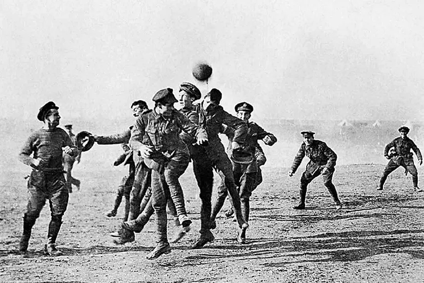 Матч під час «Різдвяного перемир'я» - головний футбольний міф Першої світової війни