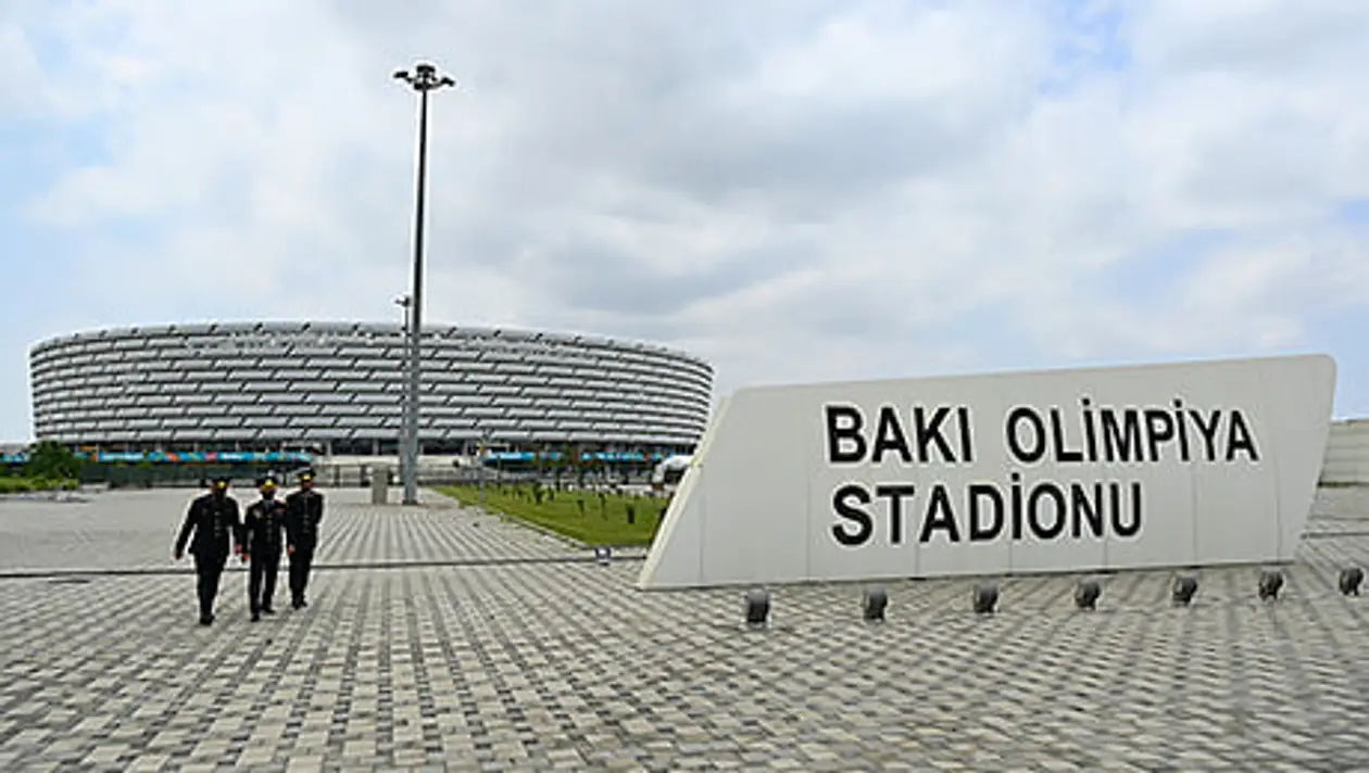 У Баку безумно дорогой стадион (около 600 млн долларов), и там не знают, что с ним делать