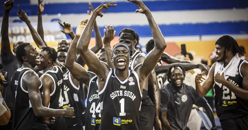 Південний Судан з колишніми зірками НБА у тренерському штабі йде в одній перемозі від путівки на ЧС-2023