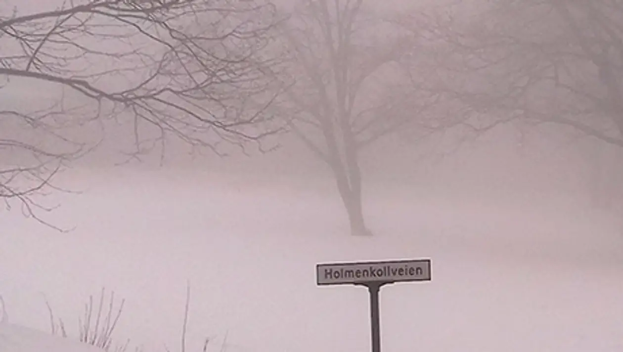 Туман в Холменколлене против биатлона