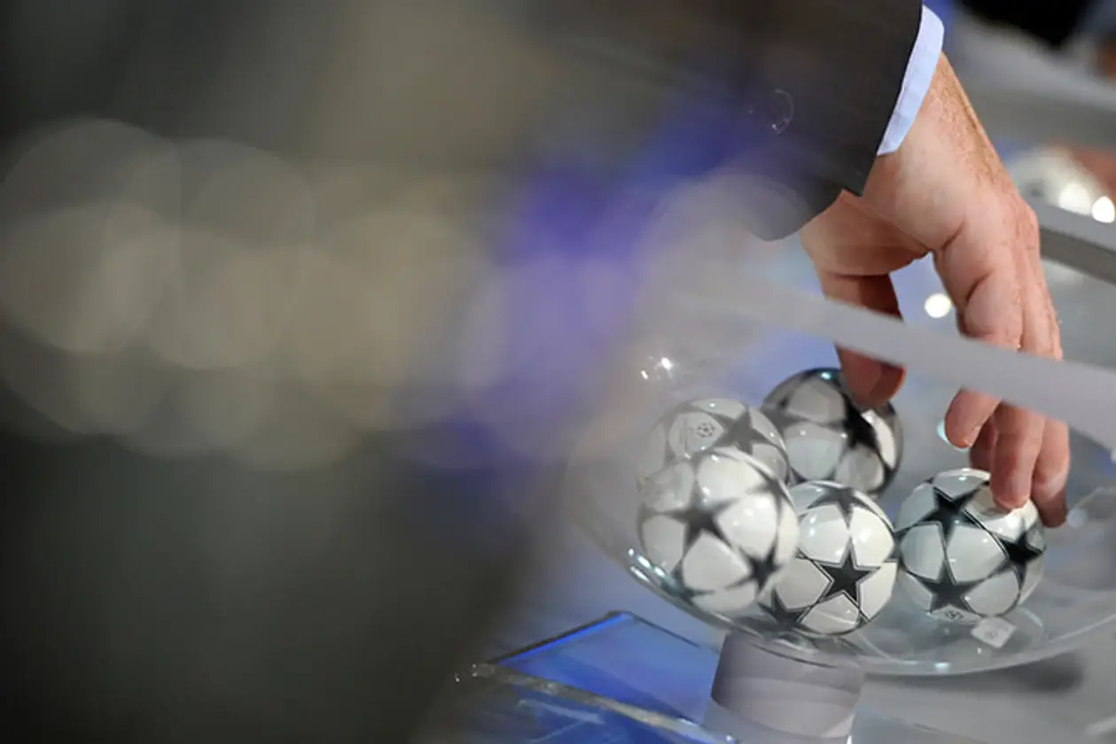 Вибрирующие шары, странные движения Инфантино – УЕФА постоянно обвиняют в нечестных жеребьевках 