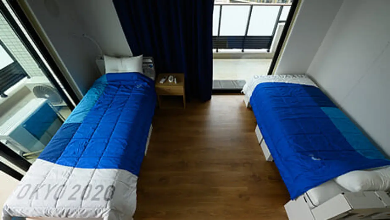 Антисекс-кровати из картона, меню на 700 блюд, алкоголь можно, но только в одиночку в номере – так устроена олимпийская деревня Токио