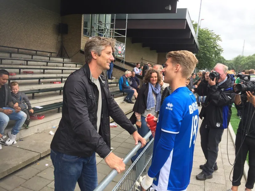 19-летний Джо ван дер Сар дебютировал за клуб Ден Хааг в товарищеском матче