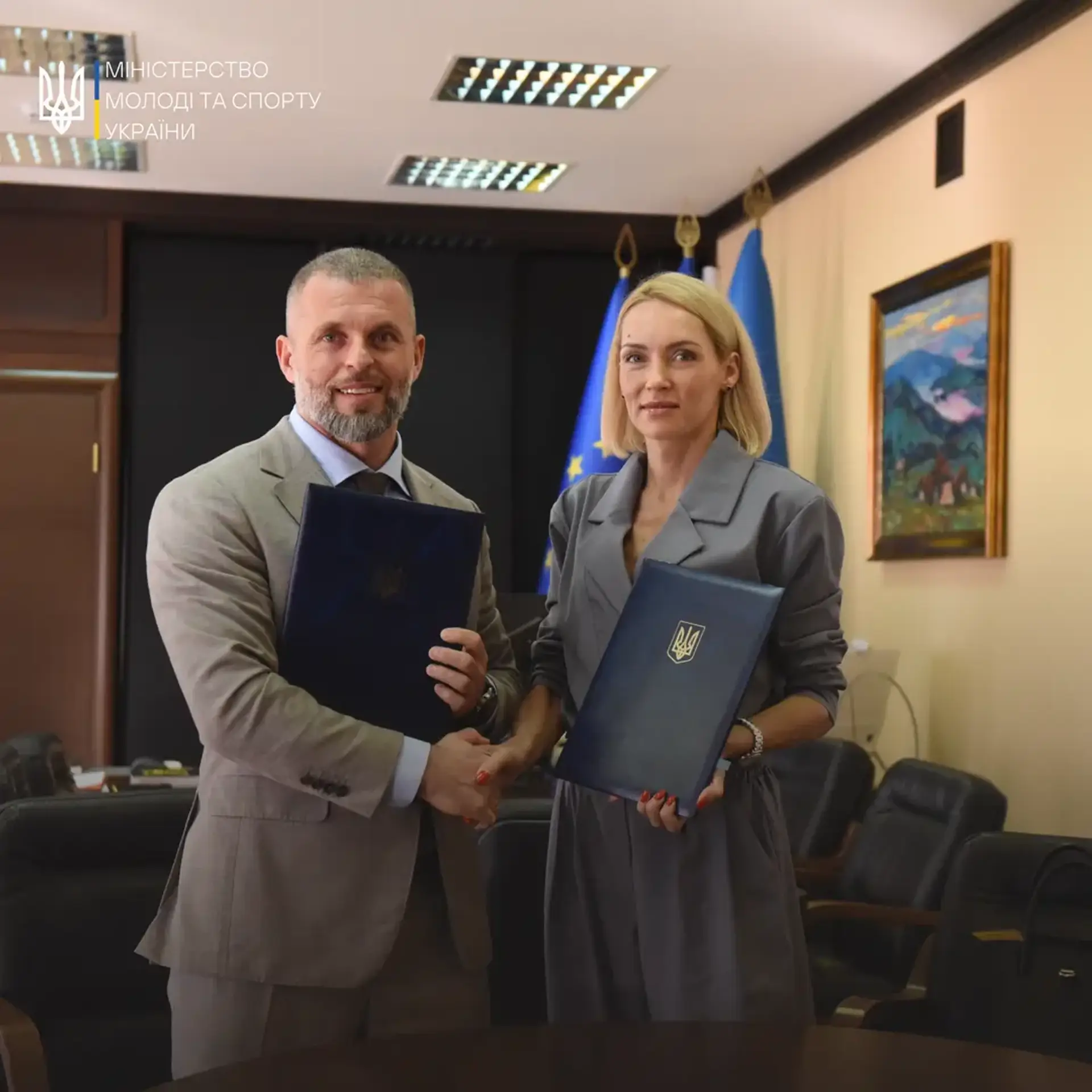 Стадіон “Атлет”: загрози забудови немає, Міністерство та ФЛАУ підписали меморандум, а тенісні корти демонтовано