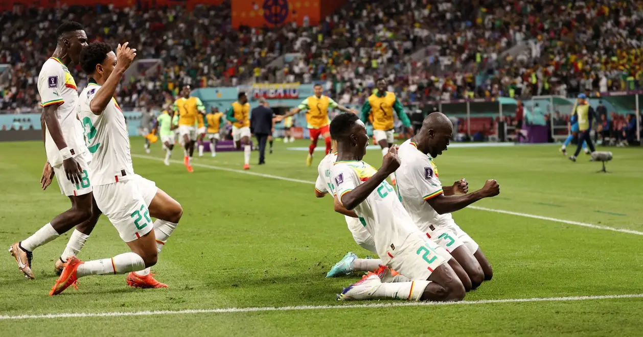 🔥 Сенегал вирвав в Еквадору місце в плей-оф ЧС, Нідерланди – перші з історичним досягненням Ґакпо