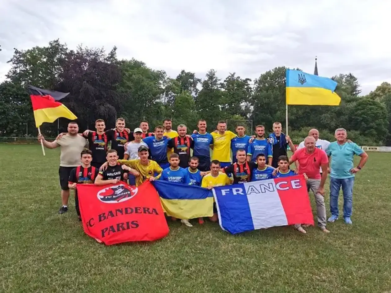 Українська футбольна діаспора: клуби, гравці та Бандера