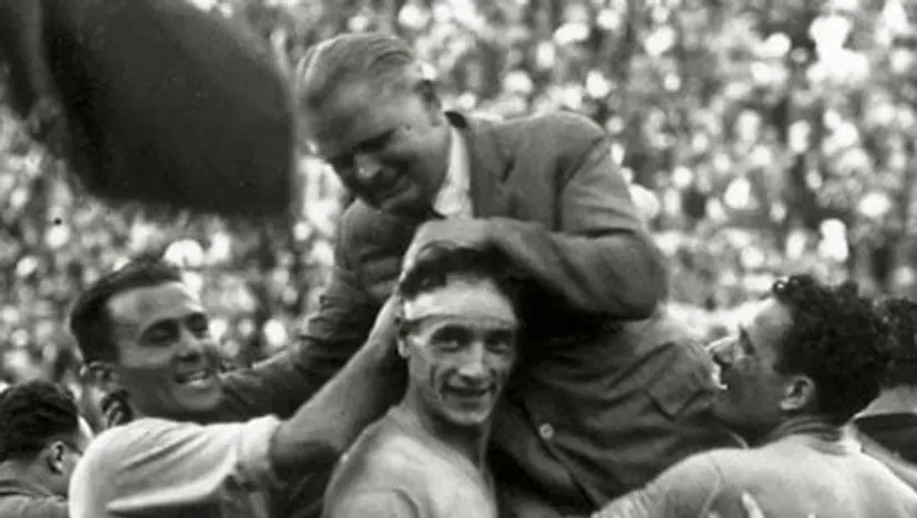 Манчини побил рекорд Поццо, который выиграл с Италией два ЧМ подряд. Перед финалами ему угрожал Муссолини