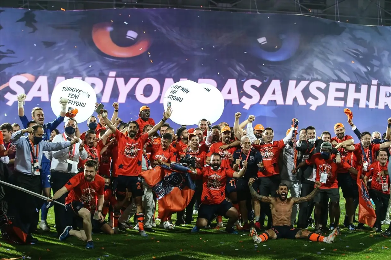 Истанбул Башакшехир - путь к успеху нового чемпиона Турции