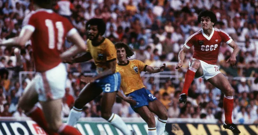 Баль забил единственный гол за СССР в ворота Бразилии на ЧМ. Шведой с 35 метров