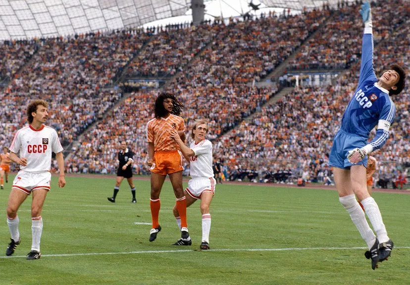 Лобановский мог выиграть Евро-1988 – Михелс назвал первые полчаса финала самыми тяжелыми в карьере 