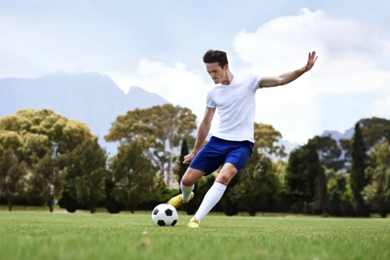 Футбол и похудение: можно ли просто раз в неделю играть с друзьями и терять килограммы?