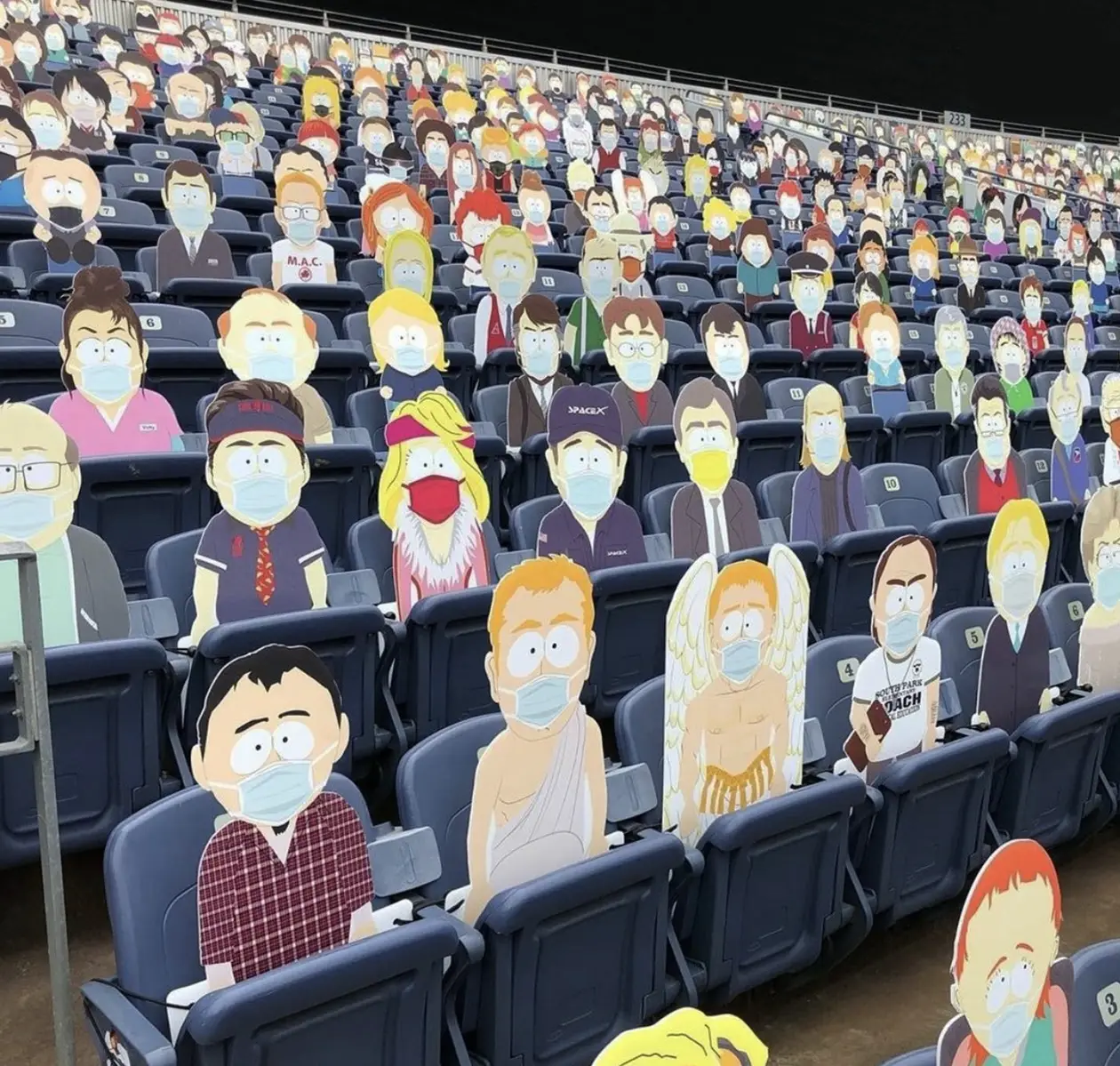 Клуб НФЛ усадил на трибуны 1800 картонных персонажей из «Южного Парка»