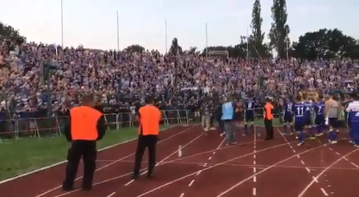 4000 фанатов «Шальке» на выезде кубкового матча против команды 4-го дивизиона