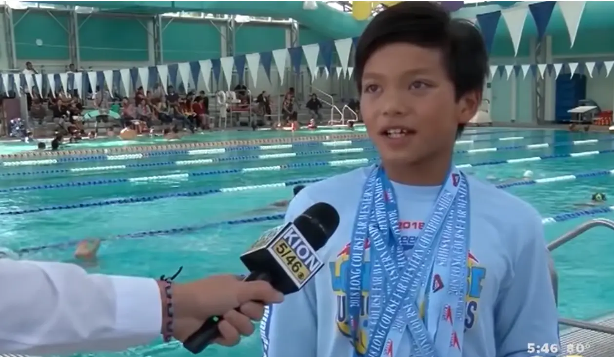 10-летний парень побил рекорд Фелпса. Его зовут как Супермена