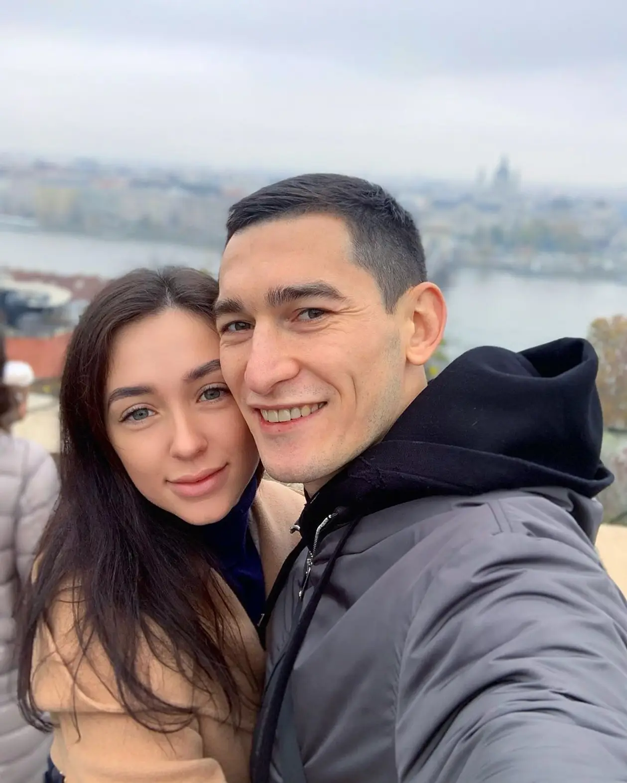 Степаненко проводит мини-отпуск с женой в Будапеште. Фотки – 😍🔥